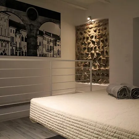 Intero La Barcaccia *